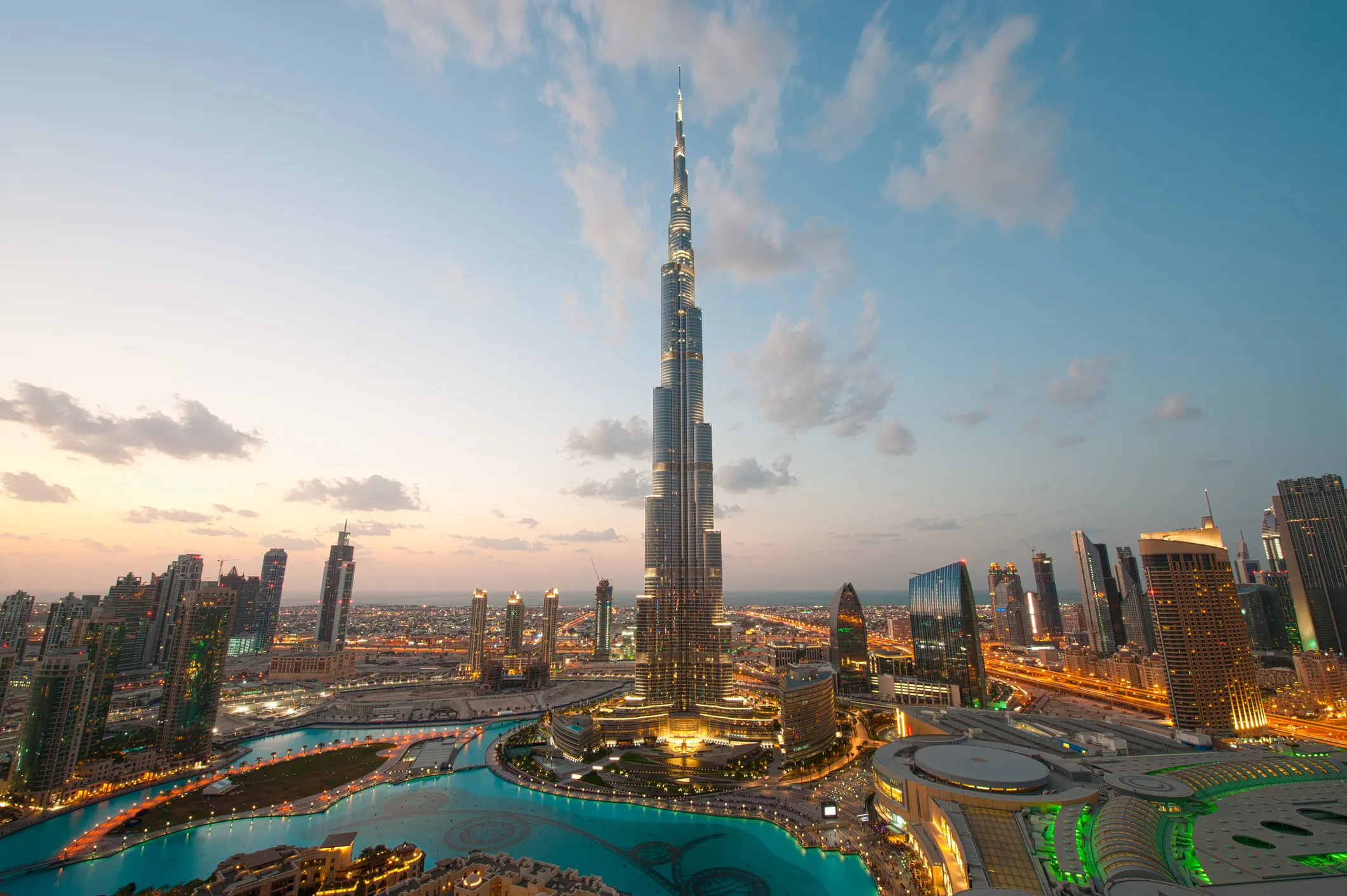 Burj Khalifa: Iconic Global Landmark